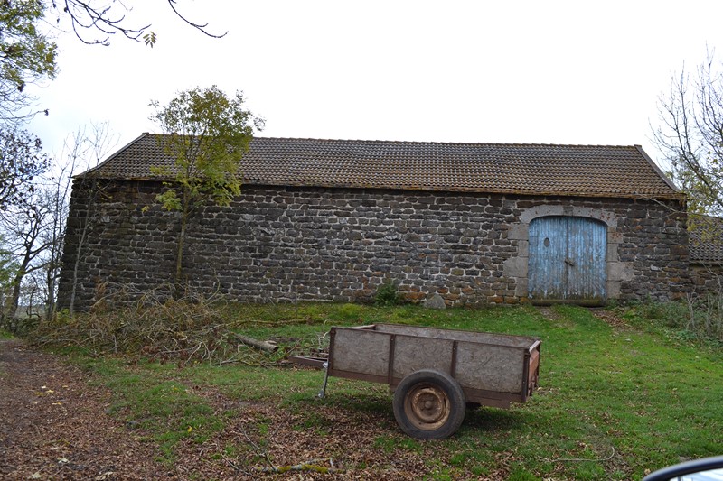 Ferme à rénover LES VASTRES 14 HECTARES DE TERRAIN  Ferme à rénover LES VASTRES 14 HECTARES DE TERRAIN